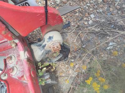 Peterbilt 388 Hood Hinge