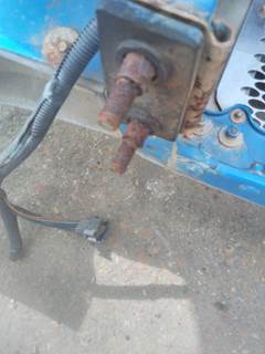 Peterbilt 388 Hood Hinge