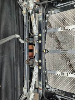 Peterbilt 579 Hood Hinge