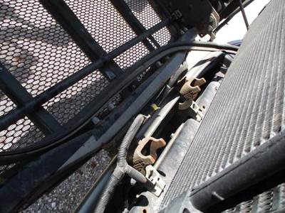 Peterbilt 579 Hood Hinge