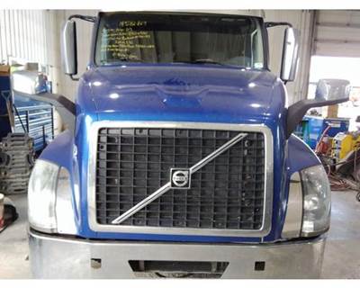 Volvo VNL Hood Hinge