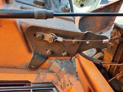 Volvo VNM Hood Hinge