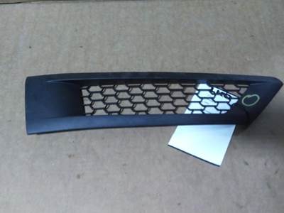 Freightliner Cascadia 116 Right Hood Side Vent