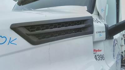 Freightliner Cascadia 126 Left Hood Side Vent