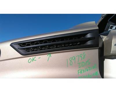Freightliner Cascadia 126 Left Hood Side Vent