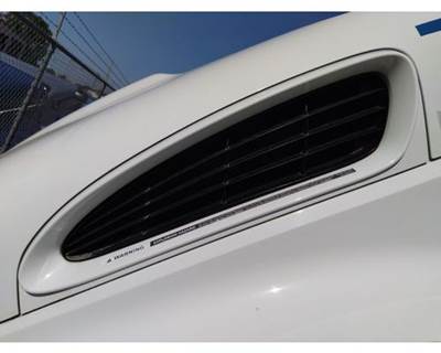 International 4300 Left Hood Side Vent