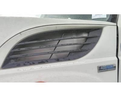 International 7500 Left Hood Side Vent