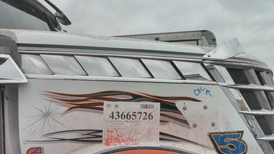 International LoneStar Right Hood Side Vent