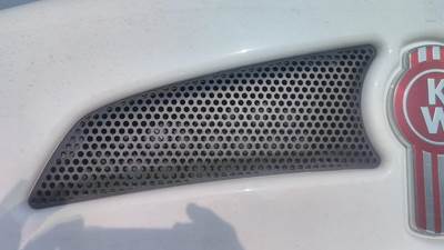 Kenworth T270 Left Hood Side Vent