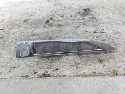 Kenworth T680 Right Hood Side Vent
