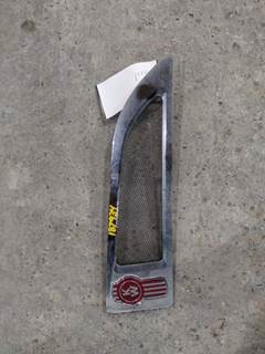Kenworth T680 Hood Side Vent