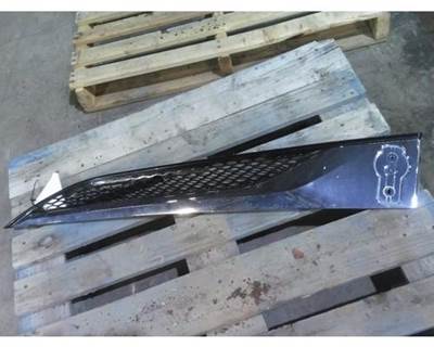 Kenworth T680 Left Hood Side Vent