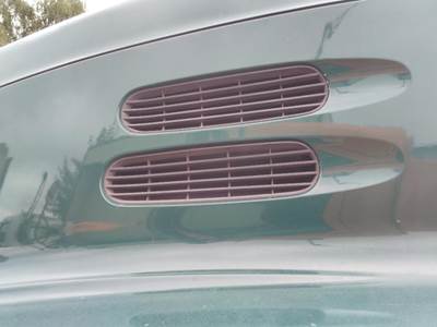 Mack Pinnacle CXU612 Left Hood Side Vent for a Mack CXU612