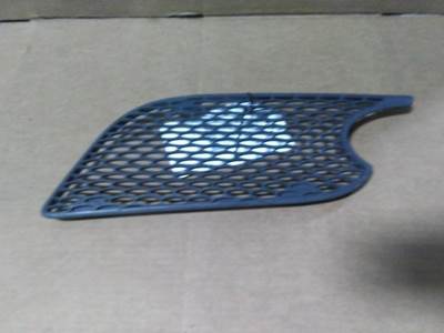 Peterbilt 579 Left Hood Side Vent