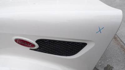 Peterbilt 579 Left Hood Side Vent