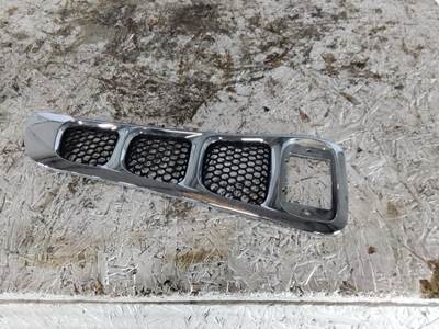 Sterling Acterra 5500 Right Hood Side Vent