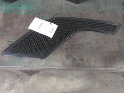 Volvo VNL Left Hood Side Vent