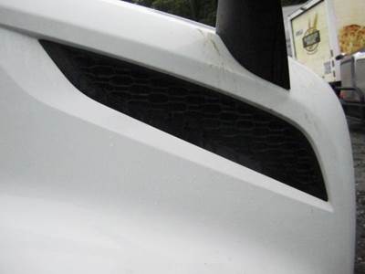 Volvo VNL Right Hood Side Vent