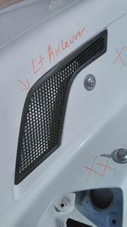 Volvo VNL Left Hood Side Vent