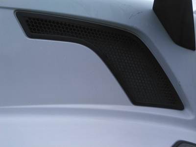 Volvo VNL Right Hood Side Vent