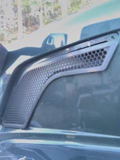Volvo VNL Left Hood Side Vent