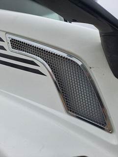 Volvo VNL Right Hood Side Vent