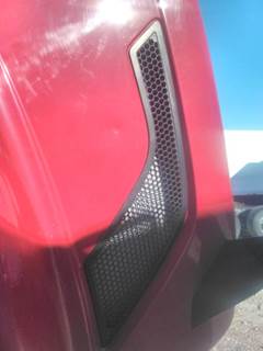 Volvo VNL Right Hood Side Vent