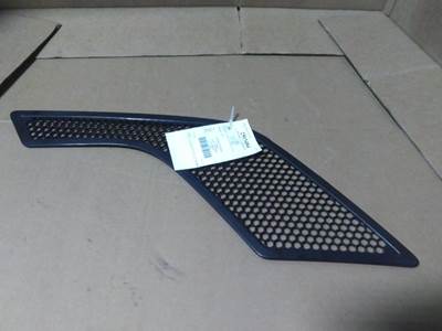 Volvo VNL Right Hood Side Vent