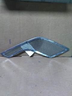 Volvo VNL Right Hood Side Vent