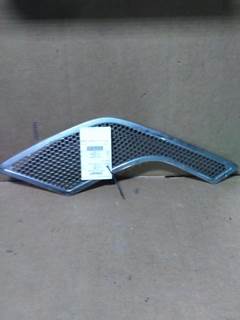 Volvo VNL Left Hood Side Vent
