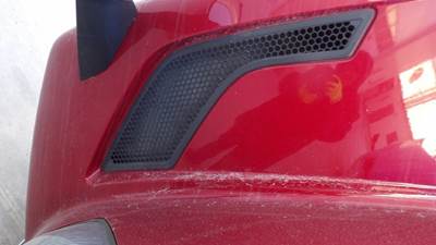 Volvo VNL Left Hood Side Vent