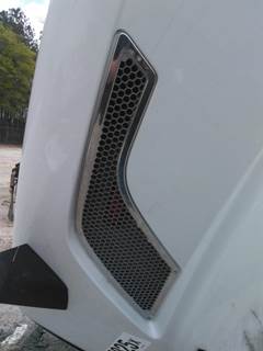 Volvo VNL Left Hood Side Vent
