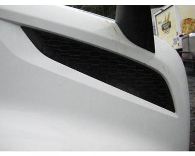 Volvo VNL Right Hood Side Vent