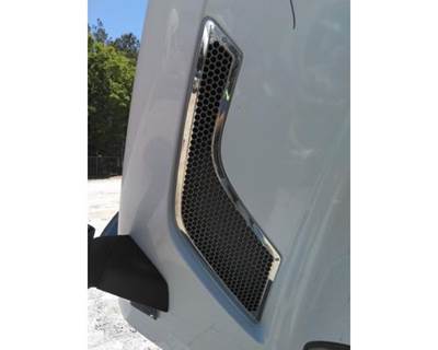 Volvo VNL Left Hood Side Vent