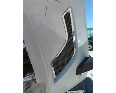 Volvo VNL Right Hood Side Vent