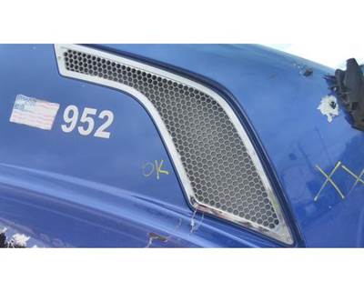 Volvo VNL Right Hood Side Vent