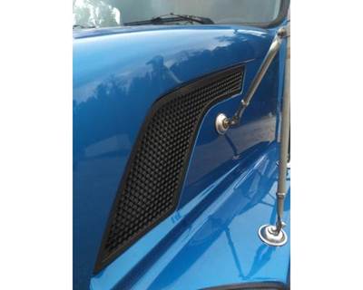Volvo VNL Left Hood Side Vent