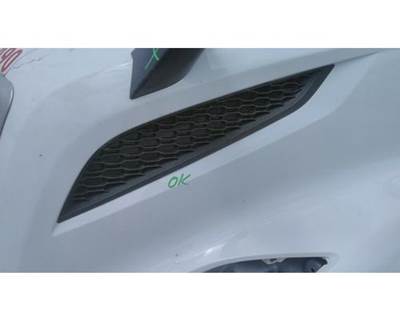 Volvo VNL Left Hood Side Vent