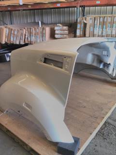 Kenworth Hood for a Kenworth T680 GEN 1