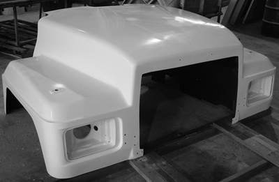 Mack RD600 1991-2004 Hood