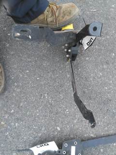 182617-821 2023 PETERBILT 579 SURGE TANK FILLER NECK PACCAR F86-1049 