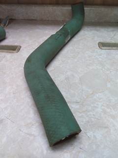 NEW MERCEDES MBE904 LOWER RADIATOR HOSE 0520166200 