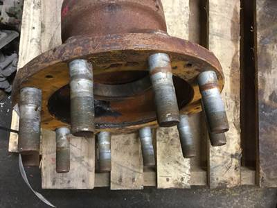 13 1/4" BOLT CIRCLE
MIXER HUBS
OFF FRONT DRIVE AXLE
AIR / C&L
MT22H-1168 