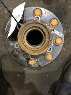 MODEL MANUF: HB1072     CAST#  MS 10 113  
8 BOLT AXLE SHAFT  REAR HUB 