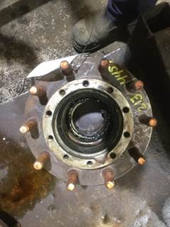 OFF OSHKOSH FRONT DRIVE AXLE
10 BOLT CAP
SEE PICS
11 1/4" 10 HP
HAD WEDGE