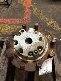 WITH AXLE SHAFT CAP
24 SPLINE, 8 HOLE + 2 PULL HOLES
NIG STUDS
SOME WHEEL