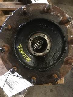 LEFT STUDS, DISC BRAKE TYPE HUB, IHC APPLICATION 