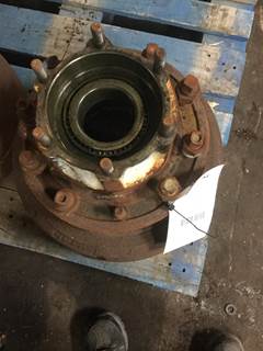 6 BOLT AXLE SHAFT 
INBOARD DRUM 
LEFT WHEEL STUDS  