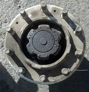 USED, STEER AXLE HUB, 10 STUD HP, ALUMINUM, NON ABS 