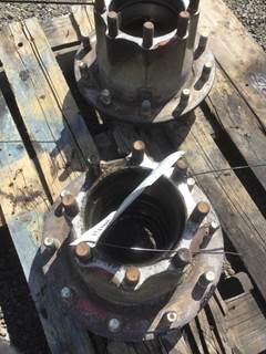 S18D0024 - USED 10 HOLE BUDD PILOT ALUMINUM HUBS OFF OF A  RD404
 AXLE TYPE -